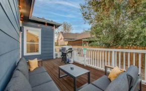 Historic Charm x Modern Amenities w 3BD 2BA Yard